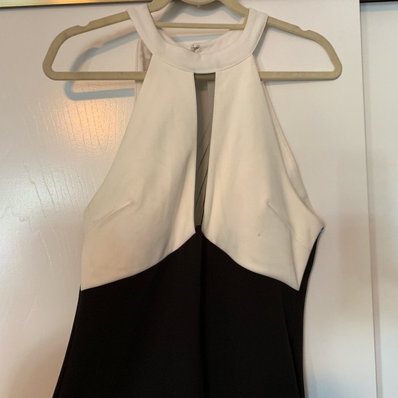 Black and white halter maxi dress - Picture 1 of 4